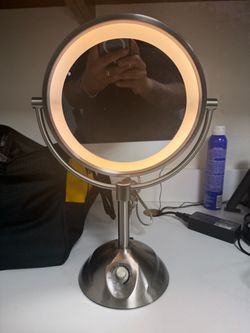 Double sided vanity mirror