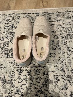 Beige toms womens size 10