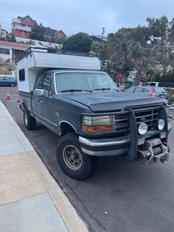 1995 Ford F-150 4x4 with Callen camper