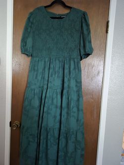 Beautiful Maxi dress Size XXL NEW  ORIGINAL PRICE  %79.99 