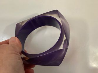 1980s Purple Acrylic Chunky Bangle Cuff Bracelet Multi-Faceted Surface Vintage Costume Jewelry