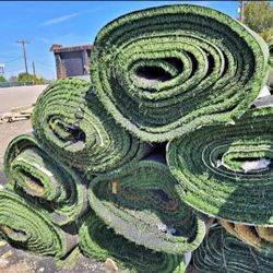 used artificial grass  (Grant pass