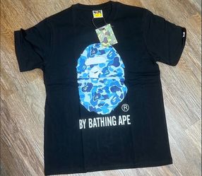 BAPE T