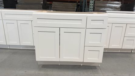 42" vanity cabinet