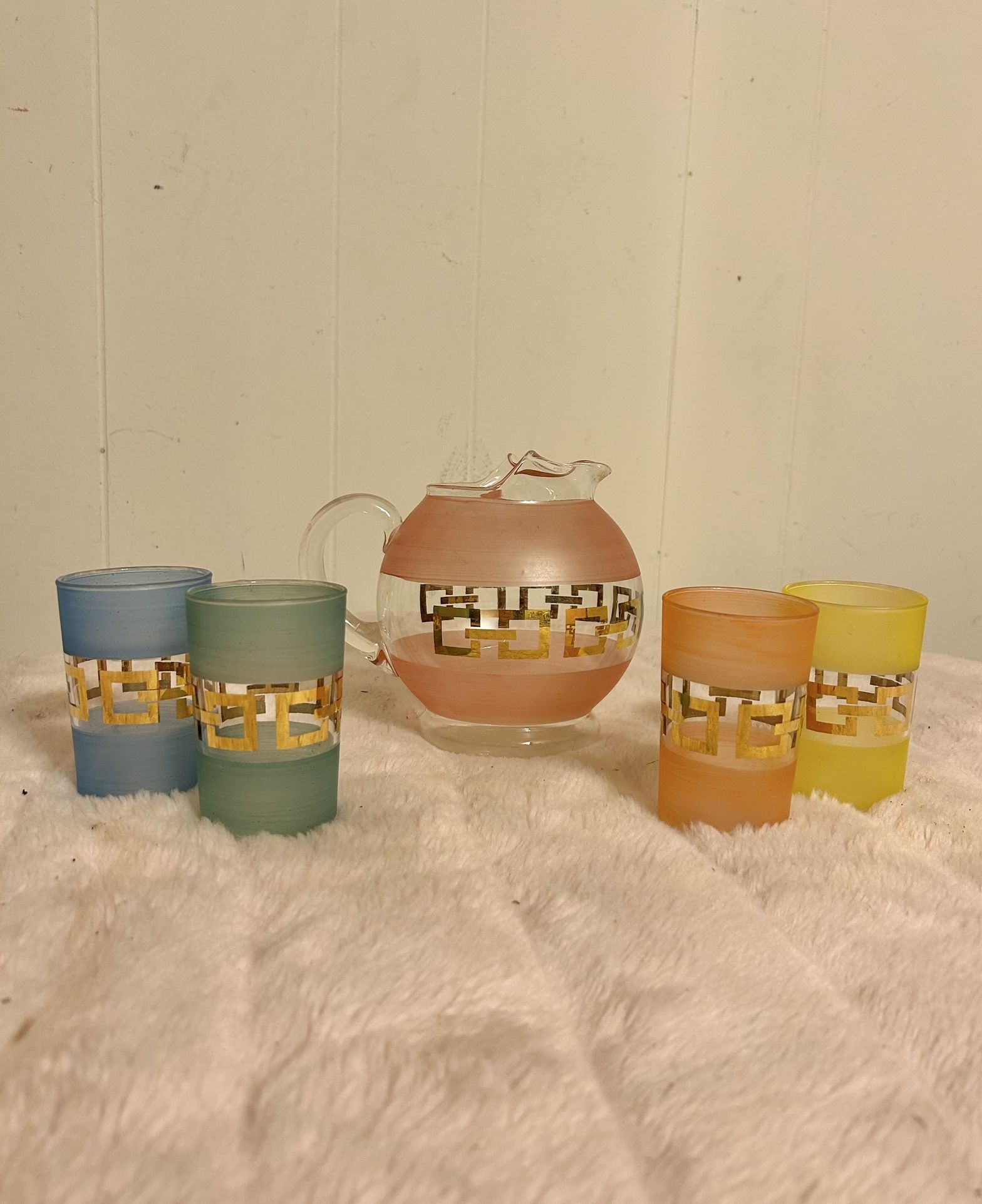 Small Mid Century Drink Ware Set 