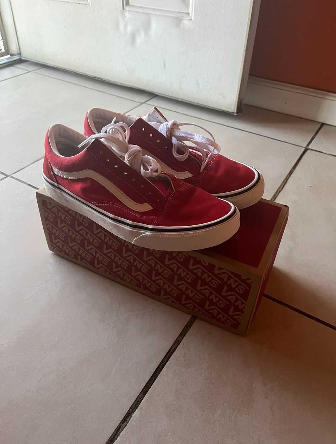 Vans Old Skool Shoe - Racing Red/White | Zapatos Vans Old Skool - Rojo/Blanco