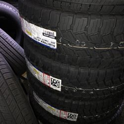 265/70/17 New Falken Rubitrek tires 