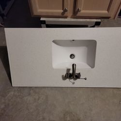 Sink ,good condition No Scratch