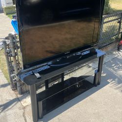 Tv And Stand Dynex 60 Inch 