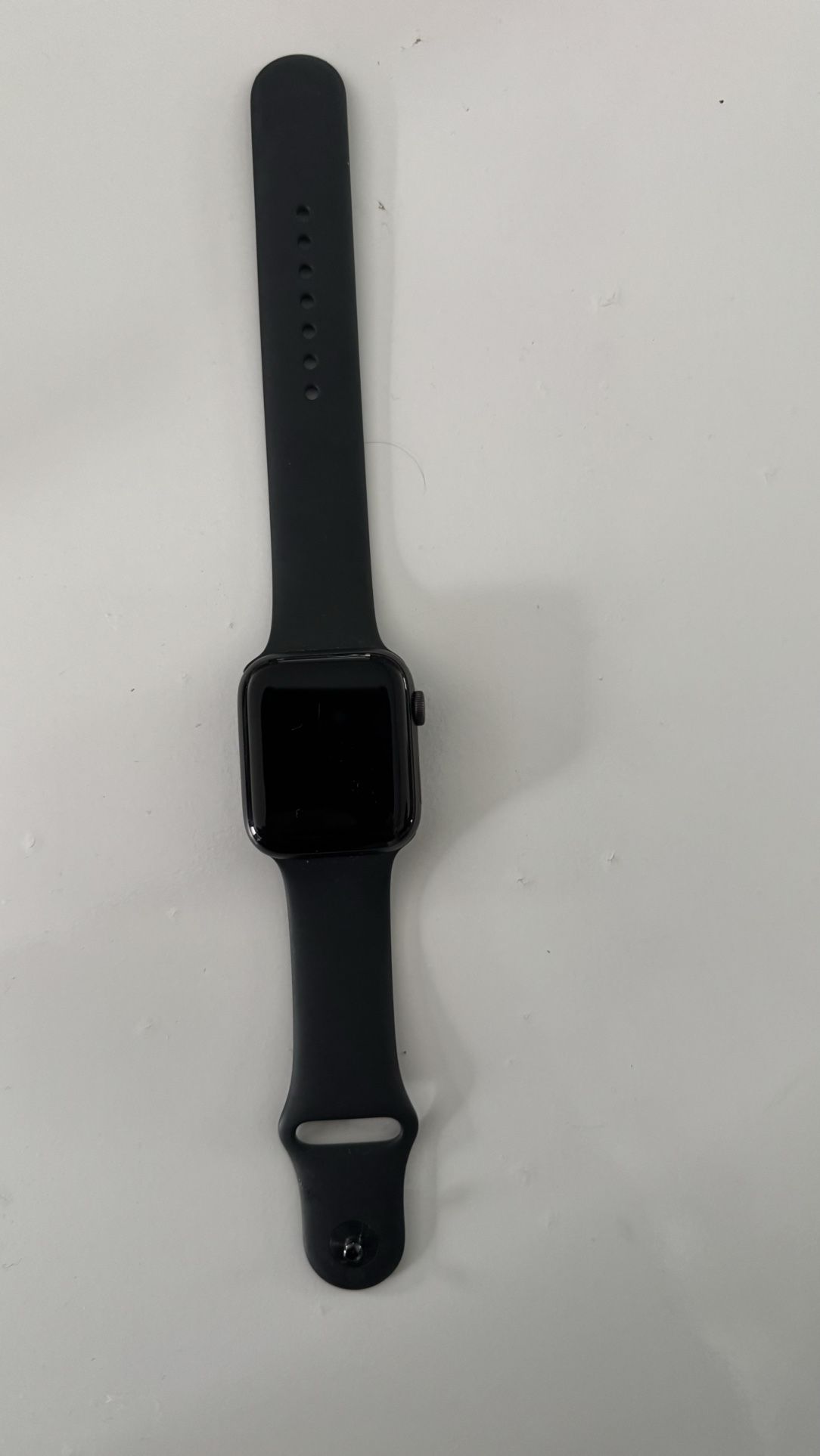 apple watch se 44mm gps + cellular