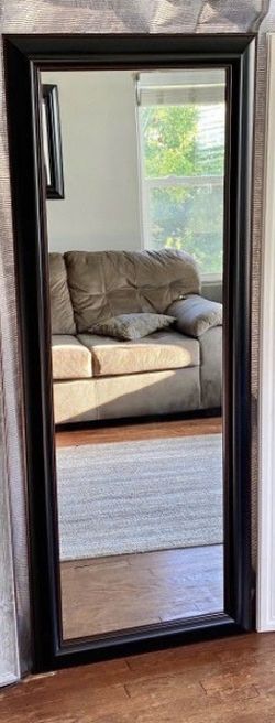 Restoration Hardware LOUIS PHILIPPE GILT LEANER MIRROR for Sale in San  Pedro, CA - OfferUp