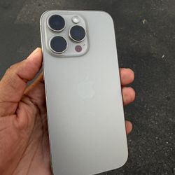 Iphone 16 Pro 256GB Natural Titanium Unlocked