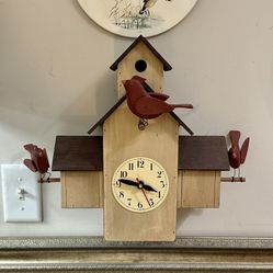 1993s Vintage Mo & Kelly Dallas Signed Wood Bird House Clock Americana Art Decor
