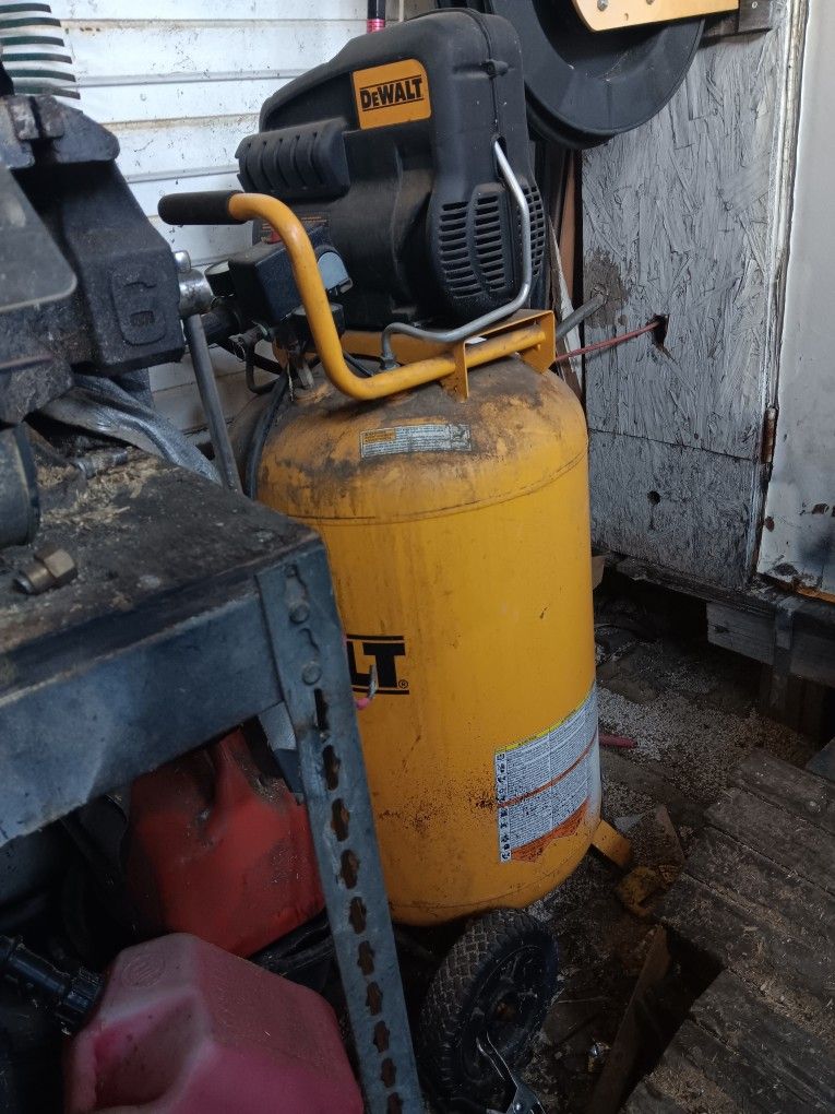 Dewalt Compressor