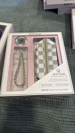 New Velvet Caviar tan check phone accessory set