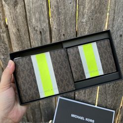 Michael Kors Wallet With Box
