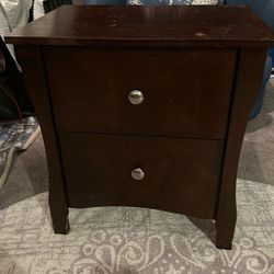 Cherry Finish End Table 