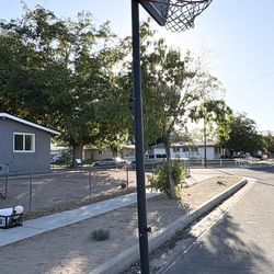 BASKETBALL COURT 
