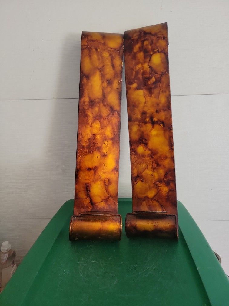2 Metal Candle Wall Hangings Both For 6 Bucks