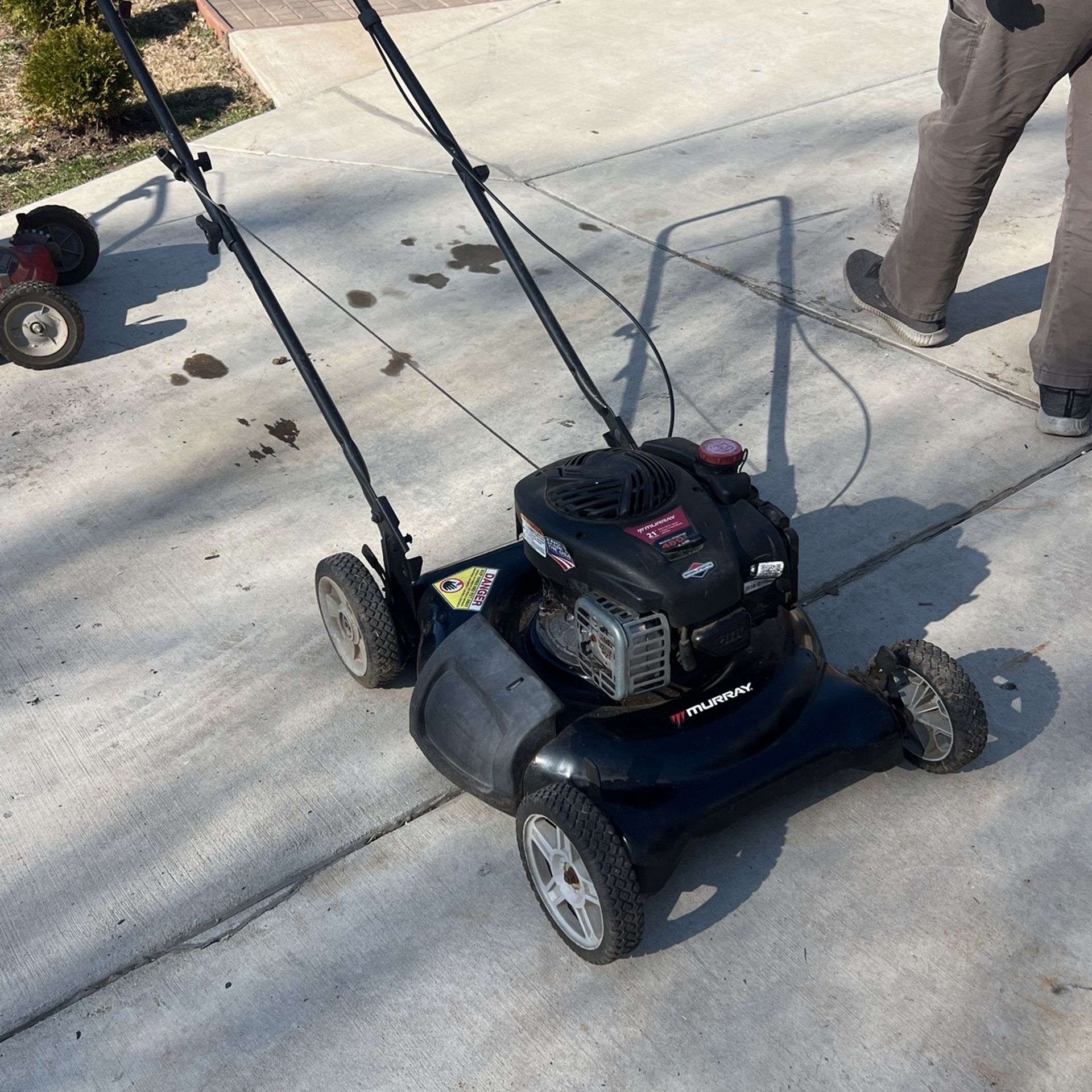 PUSH MOWER