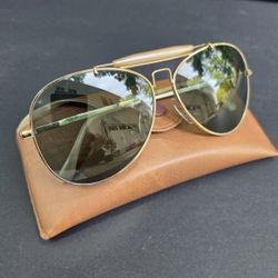 Ray-Bans Aviators