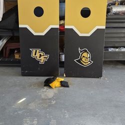 UCF-themed Cornhole Set