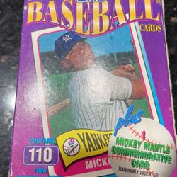 Baseball Cards topps 1996 Set With Mickey Commemorative 