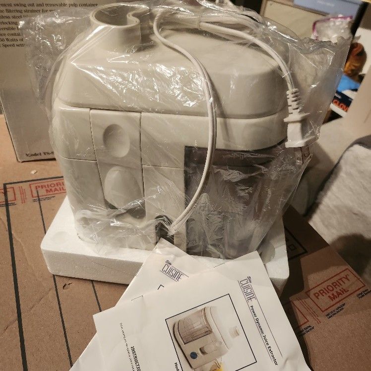 Elite Cuisine Power Dynamic JUICE EXTRACTOR TS-938X