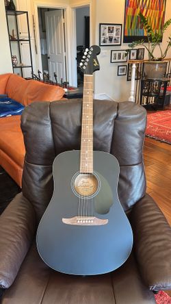 Fender®️ California Debut REDONDO™️