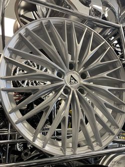 22" 5X130 RIMS FOR SALE ​Vehicle Fitment: Direct fit for Porsche Cayenne, Panamera, Volkswagen Touareg, and Audi Q7 models requiring a 5x130 bolt patt