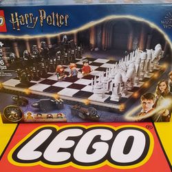 LEGO Harry Potter Hogwarts Wizard Chess 76392 New