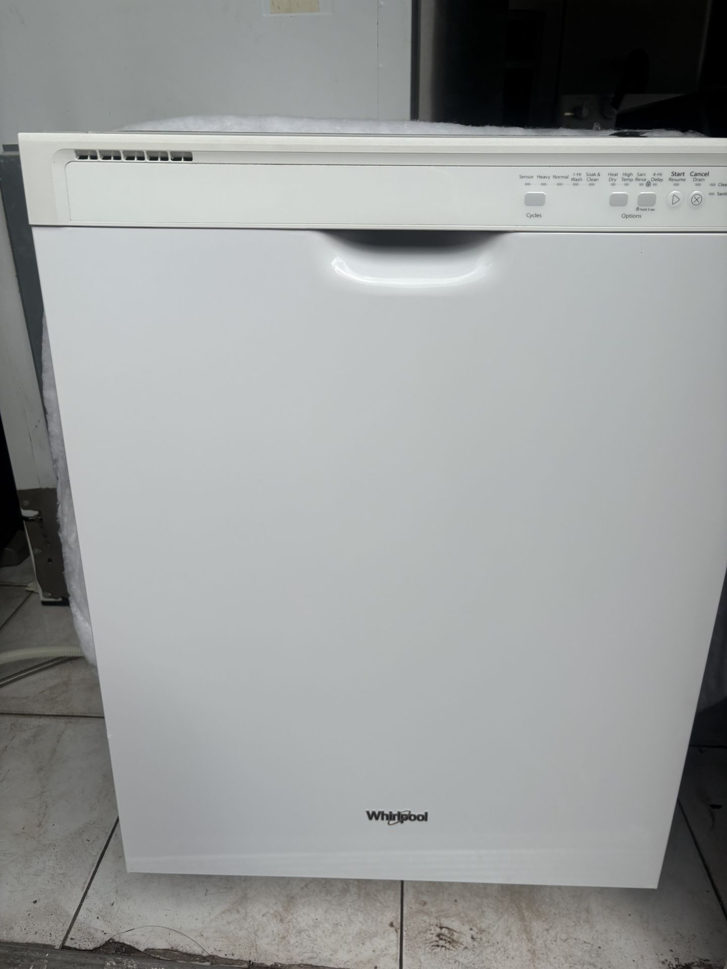Whirlpool dishwasher in great condition 