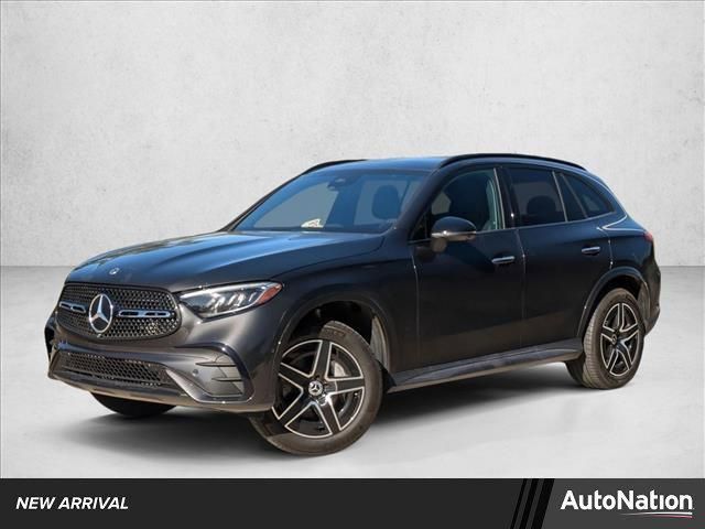 2025 Mercedes-Benz GLC 300
