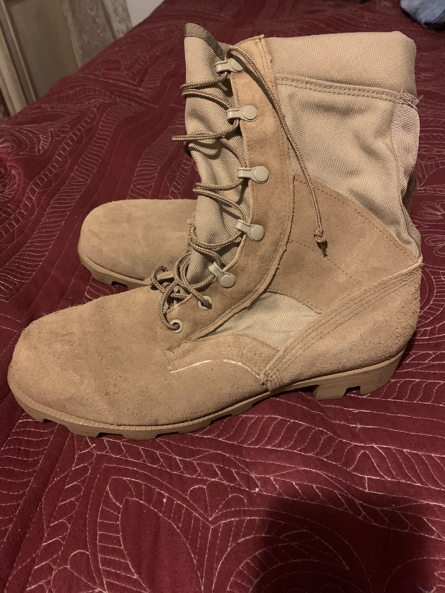 Military Boots 