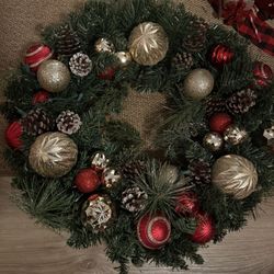 24 Christmas Wreath