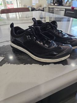 Womens Essouthcoast size 8