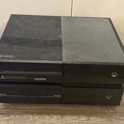2 Xbox one consoles  Both consoles work Pick up only  $25 each 
