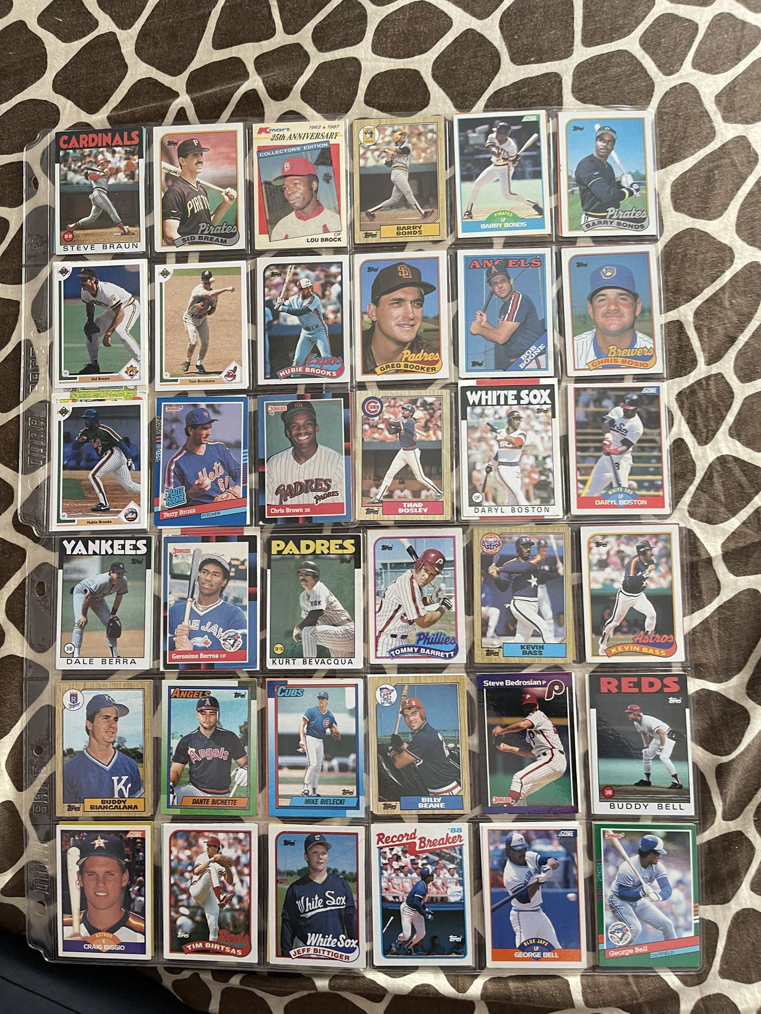 BASEBALL CARDS VINTAGE AND 2023 LIMITED EDITION