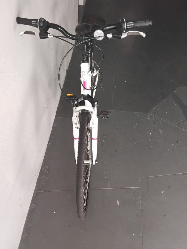 BICYCLE TREK 21 SPEED SIZE 29 BRAND NEW