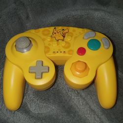 PIKACHU PowerA Pokemon Wireless GameCube Style Controller for Nintendo Switch