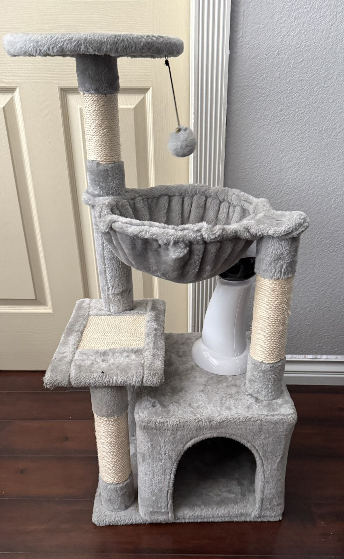 Cat Tree 3 Feet - Rarely Used