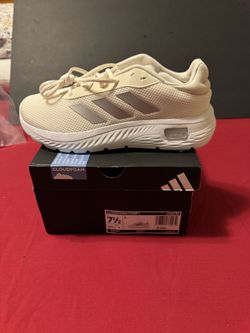 Adidas Cloudfoam trainers