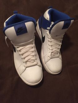 Nike sneakers size 11