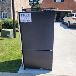 Free refrigerator Amana BB20VPSE