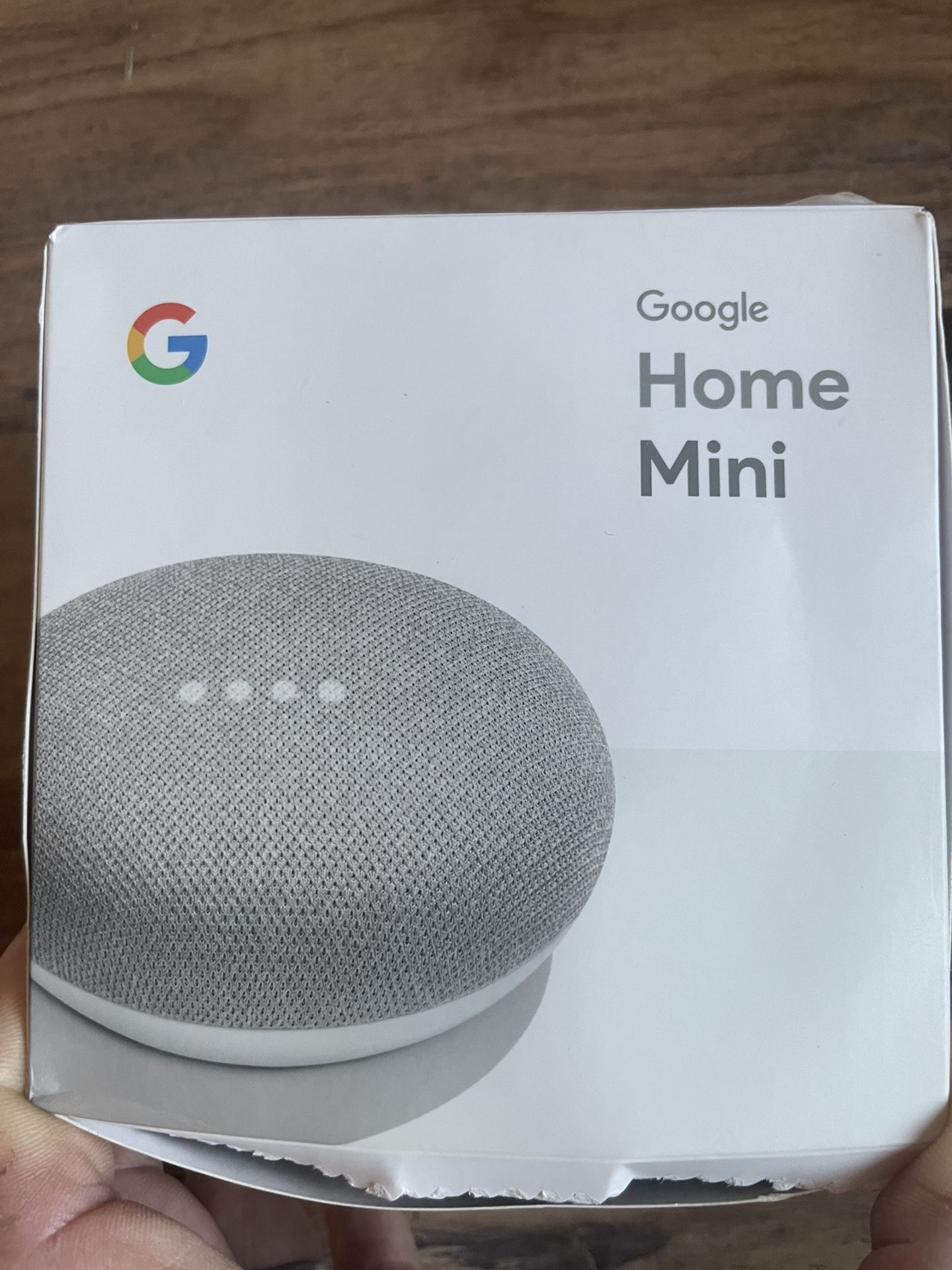 Google Home mini - bluetooth Speaker Smart Home