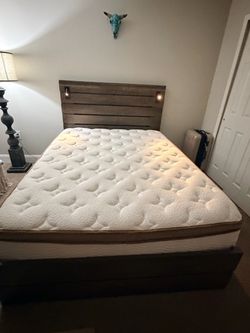 Queen Bed