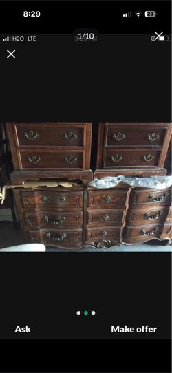 ❤️BEAUTIFUL VINTAGE  DRESSER/9 DRAWER AND 2 NIGHTSTANDS- SOLID WOOD ❤️