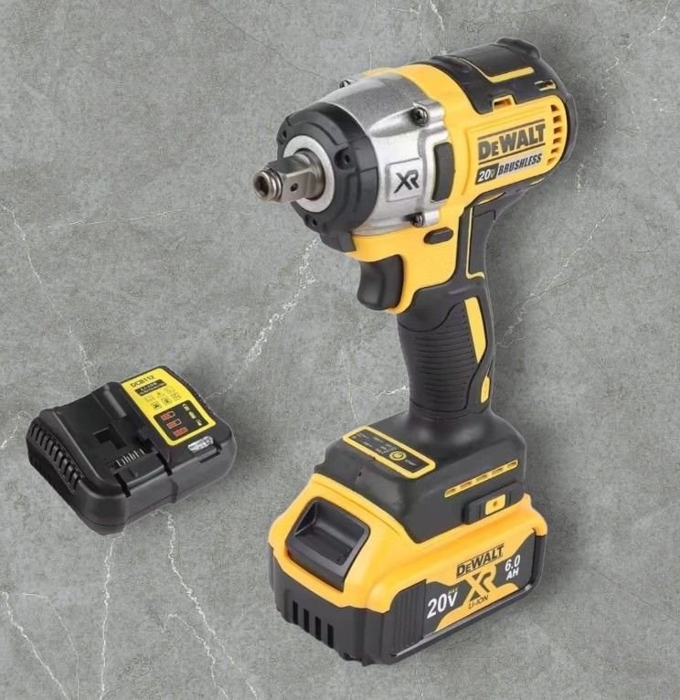 Dewalt Wrench 1/2 Inch With Battery And Charger