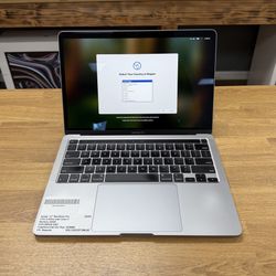 13" MacBook Pro Touchbar*32GB RAM*500GB SSD*2.3Ghz Intel Core i7