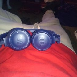 JBL BLUETOOTH HEADPHONES